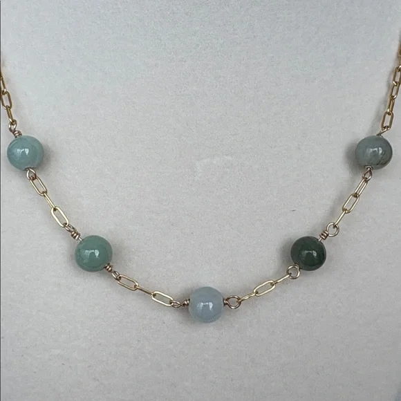 12KGF Natural Green Jadeite Bead Necklace - Picture 2 of 3